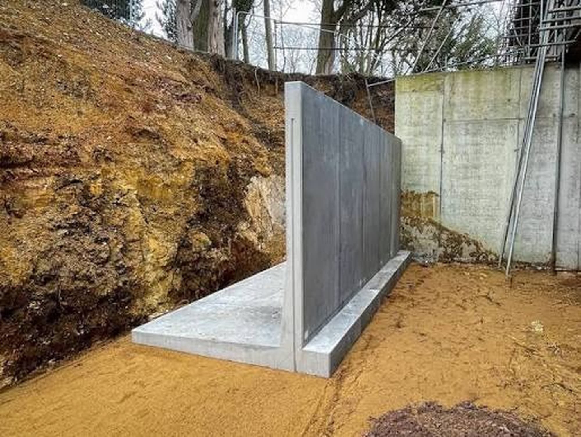 L-shape retaining wall installed on site